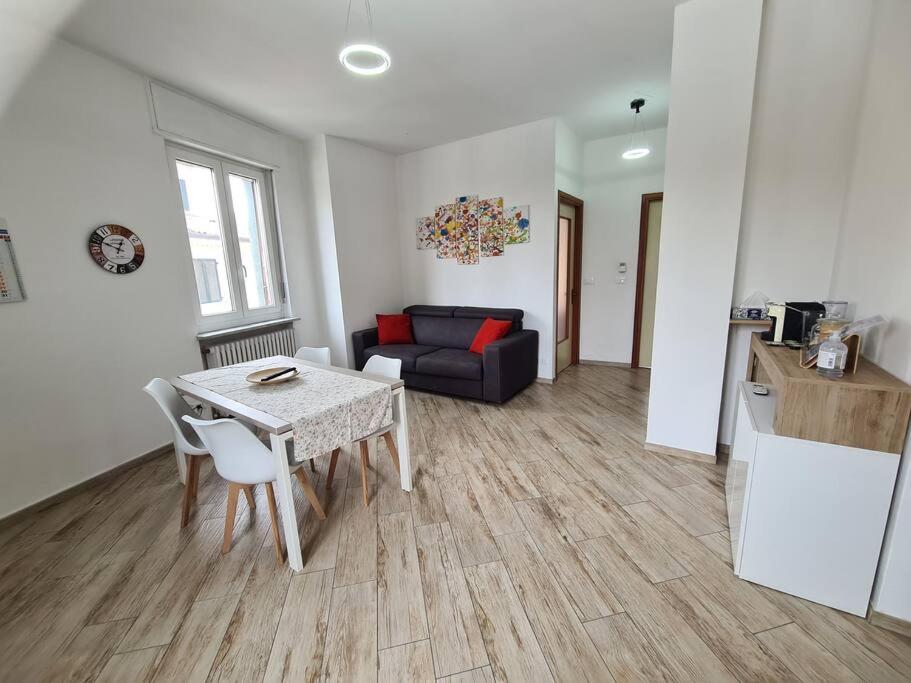 Bilocale Centralissimo Leinì Exteriér fotografie